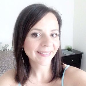 Meet your Posher, Debi